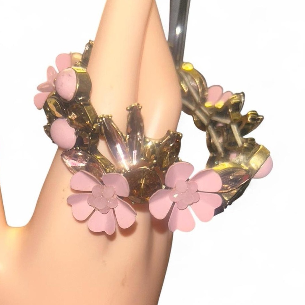 Simply Vera Wang Pink Floral Statement Bracelet Rhinestone Gold Tone - Picture 4 of 4